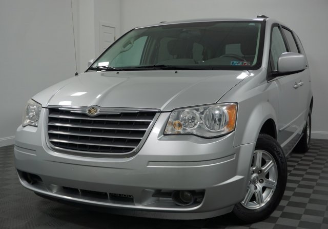 Pre Owned 2008 Chrysler Town Country Touring Mini Van Passenger